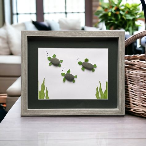 Sea Glass And Shells Diy Ideas, Sea Glass On Canvas, Mussels Crafts, Sea Glass Crafts Ideas, Sea Glass Pictures, Sea Glass Turtle, Sea Glass Diy, Sea Glass Artwork, Sea Glass Art Diy