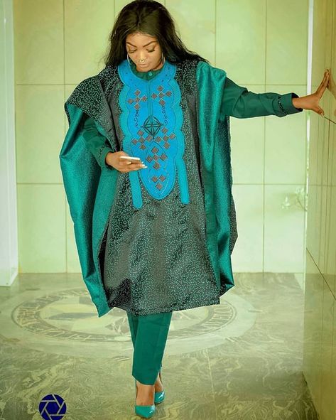 White Agbada Designs, Women Agbada, Female Agbada Styles, Ebuka Style, Latest African Styles, Agbada Design, Suit Prom, African Luxury, Traditional Suit