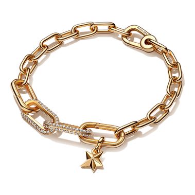 Pandora Me, Pandora Gold, Jewelry Pandora, Preppy Jewelry, Jewelry Accessories Ideas, Dope Jewelry, Jewelry Lookbook, Star Bracelet, Girly Jewelry