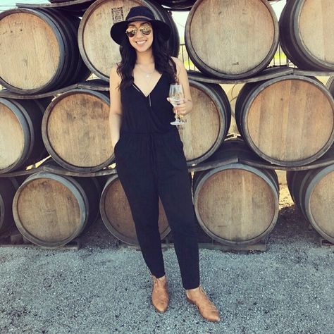 Edgy Wine Tasting Outfit, Black Bartending Outfit, Wine Bar Outfit, Hipster Wine, Wine Tasting Group Shirts, Wine Tasting Outfit Fall 2022, Wine Tasting Shirts, Testing Outfits, Free People Hat