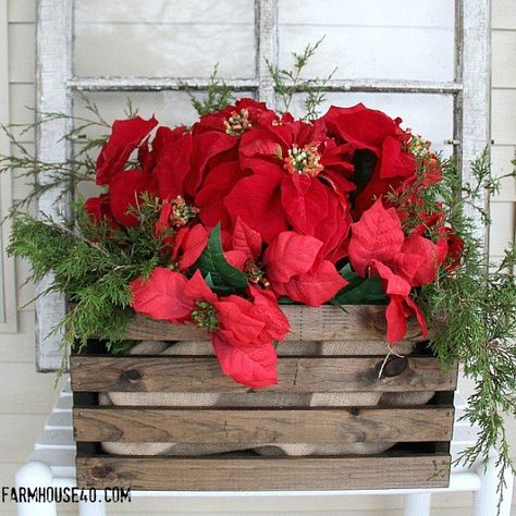 s 9 gorgeous ways to use a plain wooden crate for christmas, christmas… Simplify Life, Sweet Trees, Christmas Sparkle, Christmas Decorations Cheap, Winter Porch, Holiday Images, Simple Christmas Decor, Farm Decor, The Farmhouse