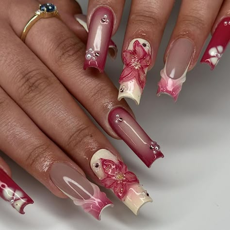 ONGLE STRASBOURG (67) | GEL-X NAIL ARTIST | FLOWER QUEEN🌺 Products used : •CUPID, QUEEN BEE, DAISY @thegelbottlefrance •Square Long Sculpted @apresnailofficial (-10% avec le… | Instagram Flower Acrylic Nails Square, Summer Cool Nails, Long Cute Nails Ideas, Flower Acyrilics Nails, Summer Long Square Nails, Long Square Gel X Nails, Square Nails Ideas Summer, Besame Mucho Nails, Orchid Nails Square