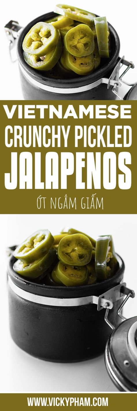 Vietnamese Pickled Jalapeno, Crunchy Pickled Jalapenos, Jalapeño Pickles, Vegetable Dipping Sauce, Pickled Jalapeno Recipe, Recipes Vietnamese, Pepper Garden, Pickled Recipes, Pickled Jalapenos