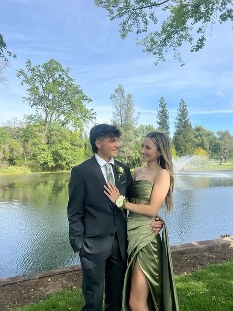 Couples Prom Dresses, Couple Picture Formal, Maroon And Black Prom Couple, Hoco Green Couple, Prom Dresses With Boyfriend, Couple Poses Reference Formal, Sage Green Hoco Couple, Green Hoco Dress Couple, Prom Pics Poses