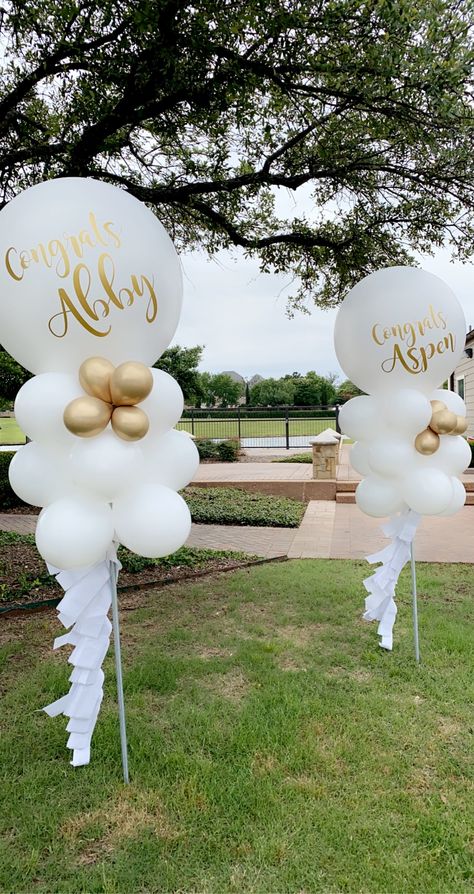 Graduation Party Aesthetic Ideas, Neutral Color Graduation Party, Boho Chic Graduation Party, White And Gold Graduation Party Ideas, Classy Graduation Party Ideas, Gold And White Graduation Party Ideas, Modern Graduation Party Decorations, All White Graduation Party, Neutral Graduation Party