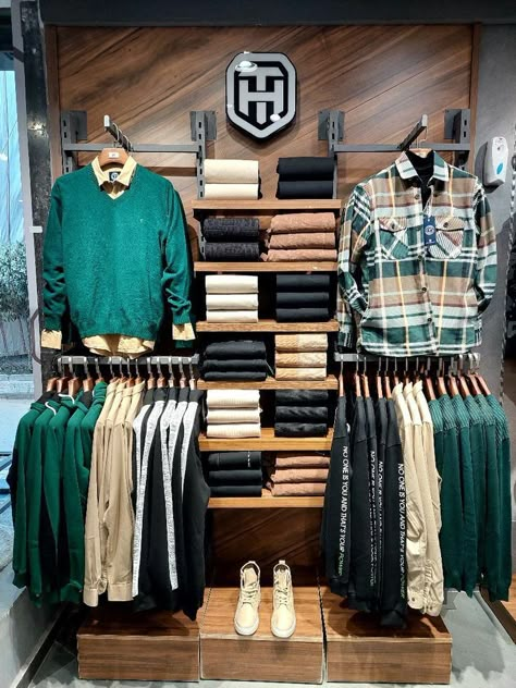 Visual Merchandising Displays Clothing Retail, Cloth Shop Interior Design Retail, Clothing Store Displays Men's, Retail Clothing Display Ideas, Closets Organization Ideas, Design Closet Ideas, Retail Store Design Visual Merchandising, Store Displays Visual Merchandising, Visual Merchandising Displays Clothing