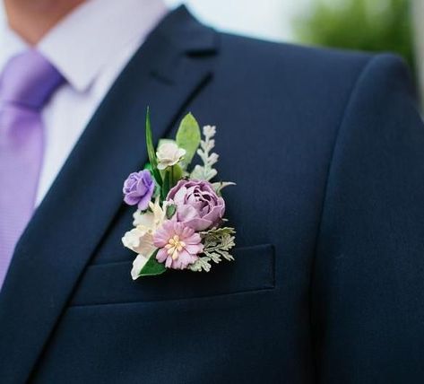 Purple Wedding Groom, Wedding Groom Boutonniere, Boutonniere Purple, Groomsman Boutonniere, Floral Hair Comb Wedding, Purple Boutonniere, Bridal Hair Pieces Flower, Flower Headpiece Wedding, Flower Boutonniere