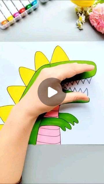 Draw Dinosaur Easy For Kids, How To Draw A Dinosaur For Kids, Easy Dinosaur Crafts, Easy Dinosaur Drawing, Dinosaur Ideas, Dino Drawing, Dinosaur Drawing, Dinosaur Crafts, Dinosaur Kids