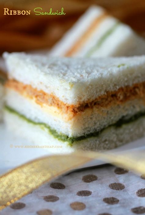 Ribbon Sandwich | Tri Coloured Sandwich | Indian Republic Day Special - Ruchik Randhap Sandwich Indian, Bread Snacks Recipe, Indian Republic Day, Goan Food, Quick Bites, Goan Recipes, Dish Ideas, Bread Snacks, Tri Colour