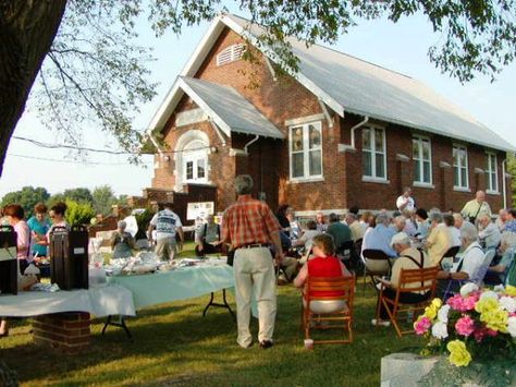 Church Picnic Ideas, Church Calendar, Church Picnic, White Oak Tree, Giveaway Ideas, Coops Diy, Picnic Ideas, Diy Projects For Beginners, Calendar Ideas