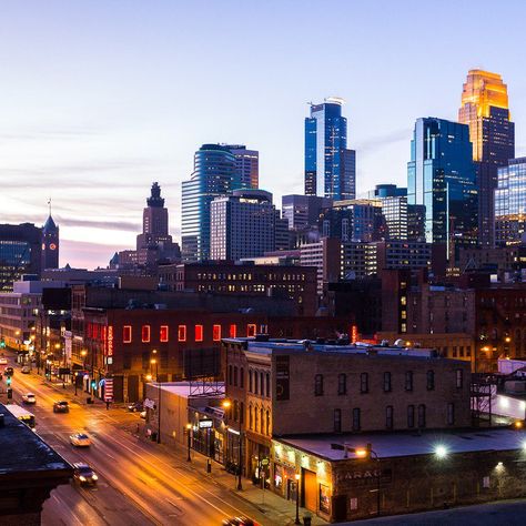 13 Totally Free Things To Do In The Twin Cities - TravelAwaits Hotel Rooftop Bar, Hotel Rooftop, Minneapolis City, Mill City, Minnesota Travel, Pier Fishing, University Of Minnesota, Minneapolis Minnesota, Free Things To Do