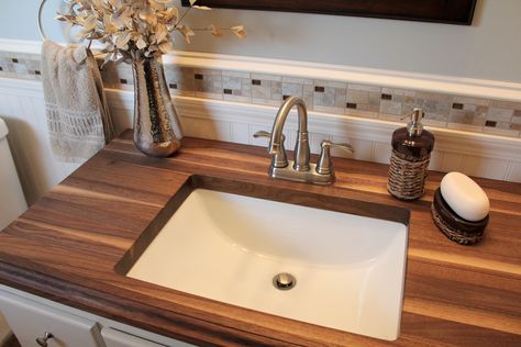 Small bathroom with Walnut Wood Countertop - www.EnGRAINtops.com Wood Countertop Bathroom, Butcher Block Bathroom, Bathroom Countertops Diy, Cheap Bathroom Vanities, Makeover Kamar Mandi, Wooden Countertops, Diy Bathroom Vanity, Cheap Bathrooms, Wooden Counter