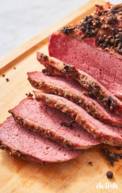 Forget Boiling—This Roasted Corned Beef Brisket Is The UltimateDelish Mayo Cornbread, Oven Roasted Corned Beef, Corned Silverside, Roasted Corned Beef, Baked Corned Beef, Beef Brisket Recipe, Boiled Beef, Oven Meals, Corn Beef