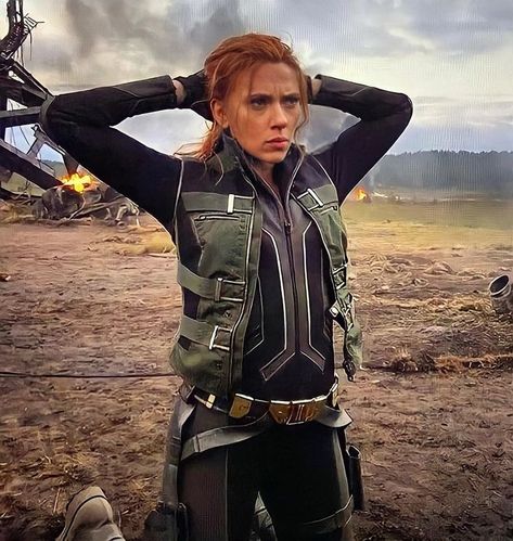 “💙 Click Photo For More 💙” - Follow us for daily updates on beautiful SCARLETT JOHANSSON. If you like a pin, consider re-pinning. #scarlettjohansson #hollywood #hollywoodfeet Black Widow 2021, Colin Jost, Black Widow Aesthetic, Natalia Romanova, Steal Her Style, Black Widow Natasha, Black Widow Marvel, Marvel Girls, Marvel Women