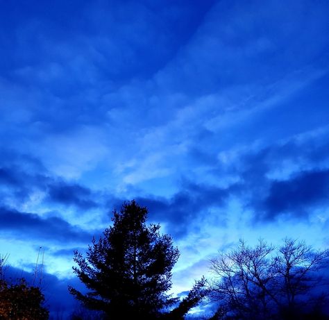 Dark Blue Aesthetic Background Landscape, Bright Dark Blue Aesthetic, Dark Blue Nature Aesthetic, Blue Pfps, Dark Blue Scenery Aesthetic, Blue Melancholy Aesthetic, Blue Hour Photography, Landscape Blue, Blue Aesthetic Dark