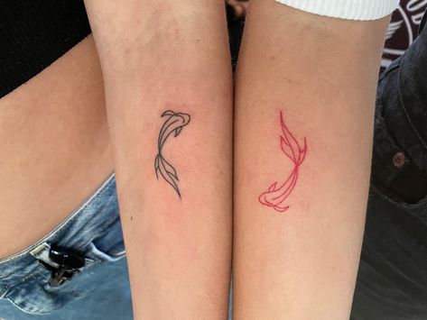 #matchingtattoo Koi Fish Couple Tattoo Design, Best Friend Tattoos Koi Fish, Set Tattoo Couple, Twin Fish Tattoo, Matching Fish Tattoos, Koi Fish Matching Tattoo, Matching Wrist Tattoos, Matching Koi Fish Tattoo, Pez Koi Tattoo