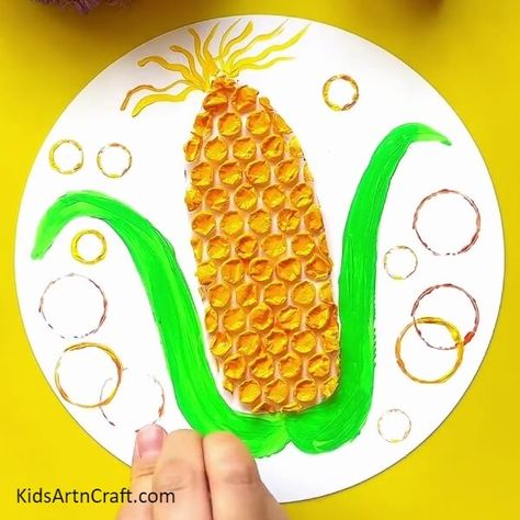 Corn Craft, Fingerprint Art, Wrap Tutorial, Kids Bubbles, Corn On Cob, Craft For Kids, Summer Activities, Bubble Wrap, Fingerprint