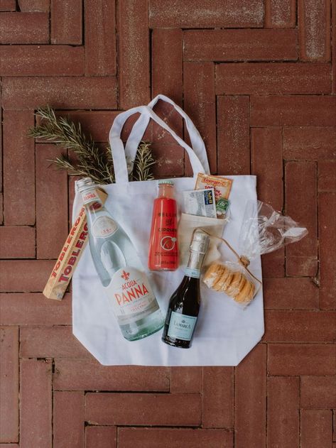 Italian Bachelorette Party Theme, Southern Bachelorette Party, Italian Themed Wedding, Italian Bridal Showers, Summer Bachelorette Party, Wedding Welcome Gifts, Italian Theme, Italy Gift, Dinner Party Summer