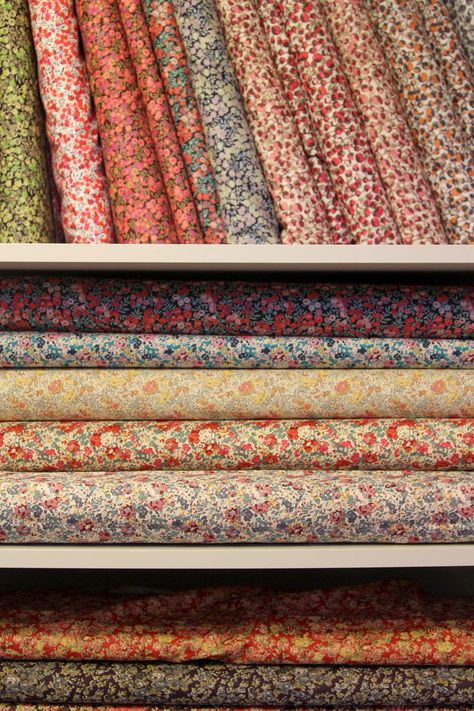 Liberty of London!!  Floral quilting fabrics #quilting Liberty Quilt, Liberty Print Fabric, Studio At Home, Fab Lab, August Summer, Painting On Fabric, Liberty Love, Couture Fabric, Art Studio At Home