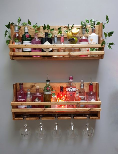 Bottle Shelf, Soft Autumn Color Palette, Diy Hanging Shelves, Bar Shelves, Diy Home Bar, Gin Bar, Wood Art Projects, Diy Bar, Fall Color Palette