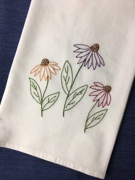 Dish Towel Embroidery, Sunflower Tea, Tea Towels Embroidery, Valentine Tea, Towel Embroidery, Fall Farmhouse, Handmade Towel, Towel Crafts, Pola Sulam