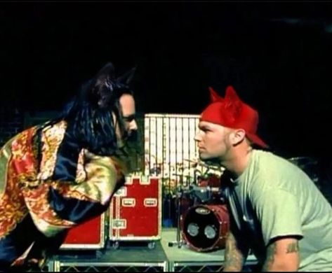 Fred Durst X Jonathan Davis, Fred Durst And Jonathan Davis, Fred Durst, Hairstyle App, Jonathan Davis, Limp Bizkit, Goldie Hawn, All In The Family, Red Cap