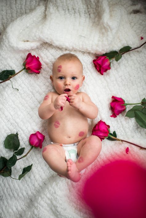 Valentine's Day Pictures Kids, Baby Girl First Valentines Day, Baby 1st Valentines Day Pictures, Baby February Photo Ideas, Newborn Valentines Day Photo Ideas Boy, My First Valentines Day Pictures, Baby Photoshoot Ideas Valentines Day, Valentines Infant Photoshoot, Babies First Valentines Day Photos