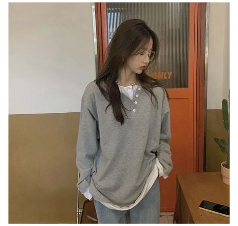 Oversize Long Sleeve Tshirt Outfit, Oversized Henley Outfit, Long Sleeve Undershirt Outfits, Grey Long Sleeve Shirt Outfit, Henley Shirt Outfit, Long Sleeve Tshirt Outfit, Henley Outfit, Undershirt Outfit, Gothic Wardrobe