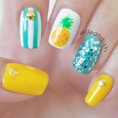 Summer Pineapple Nail Tutorial // elleandish Tropical Nail Designs, Pineapple Nails, Unghie Nail Art, Paintings Ideas, Tropical Nails, Manicure Gel, Nail Art Designs Summer, Polish Ideas, Super Nails