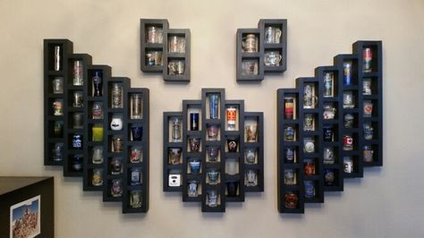 Now that's a shot glass display! Shot Glass Display Ideas, Glass Display Ideas, Shot Glass Display, Shot Glasses Display, Shot Glass Holder, Glasses Display, Glass Display Case, Glass Rack, Glass Display