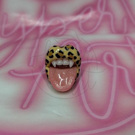 💥🚨 IF YOU’VE BEEN DOING THE MOUTH NAIL TREND👄👅, READ THIS 🚨💥 👇 Please tag @hyperart.llc when recreating this design—she deserves recognition for her amazing work! Follow her to place your order.👇 HYPER ART (@hyperart.llc ) created the Mouth Pop Socket just for me, and it went VIRAL! With so many recreating the look, she had to take it further 😝. Now introducing the FIRST-EVER handcrafted Mouth Nail Charm by HYPER ART @hyperart.llc 💅👅. Pre-etched for secure application, use with UV gel resi... Mouth Nails, Nail Charm, Home Nail Salon, Nail Trend, Just For Me, Pop Socket, Nail Charms, Uv Gel, Nail Trends