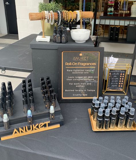 Pop Up Shop Table Display Ideas Skincare, Luxury Vendor Booth, Skincare Vendor Booth, Luxury Apothecary, Vendor Table Display, Table Booth, Craft Booths, Luxe Business Cards, Letterboard Signs