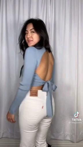 How to Wear Backless Tops with A Bra [Video] | Fashion hacks clothes, Refashion clothes, Diy fashion clothing Back Less Bra Hacks, How To Style Backless Tops, How To Wear A Backless Top, Backless Shirt Bra Hacks, Backless Top Bra Hack, Backless Bra Hack, Fashion Hacks Clothes Style Tips, Dress Hacks Tips, Outfit Hacks Tips