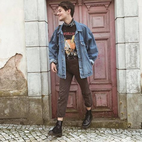 Instagram post by Rock Look Book • May 12, 2018 at 4:59pm UTC Hipster Guys, Outfit Guys, Winter Hipster, Hipster Outfits Men, Mens Grunge, 80s Fashion Men, Outfit Male, Rock Style Men, Fashion Guys