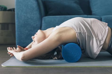 How to use a foam roller to release tension in your entire body How To Use Body Roller, Roller Exercises, Exercises For Back, Body Roller, Foam Roller Exercises, Release Tension, Game Food, Foam Roller, Back Exercises