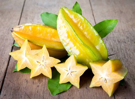 Fruits That Are Not Round - Foods Guy High Fiber Low Carb, Fruit Orchard, Program Diet, Sistem Pencernaan, Star Fruit, Fruit Benefits, Fruit Seeds, Green Fruit, Growing Tips