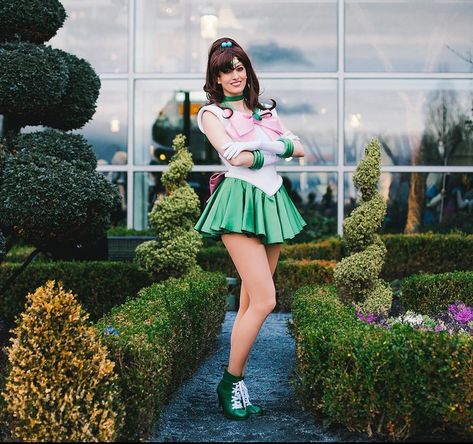 Katie Cosplays - Sailor Jupiter - Cosplay - Sailor Moon Scouts Jupiter Costume, Sailor Jupiter Costume, Sailor Moon Scouts, Sailor Moon Wig, Sailor Jupiter Cosplay, Princess Leia Cosplay, Moon Obsession, Sailor Moon Collectibles, Makoto Kino