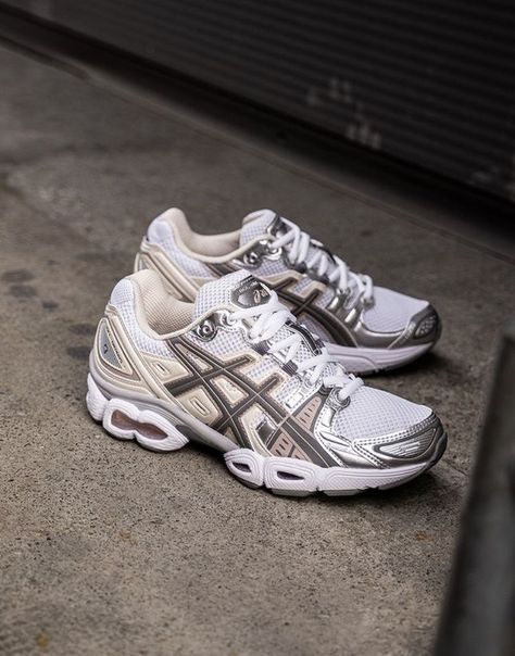 Asics Gel Nimbus 9 Asics Gel Nimbus 9, Gel Nimbus 9, Sneakerhead Room, Sneakers Design, Big Men Fashion, Classy Fits, Fashion Preppy, Pretty Shoes Sneakers, Roblox Clothes