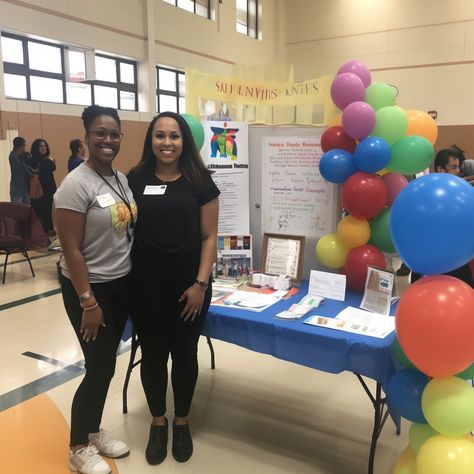 Promoting Health and Wellness: Organizing a Successful Health Fair for Your PTA Health Fair Table Ideas, Health Fair Booth Ideas Display, Mental Health Fair Booth Ideas, Health Fair Booth Ideas, Health Fair Ideas, Wellness Fair, Kindness Club, Safety Week, Health Fair