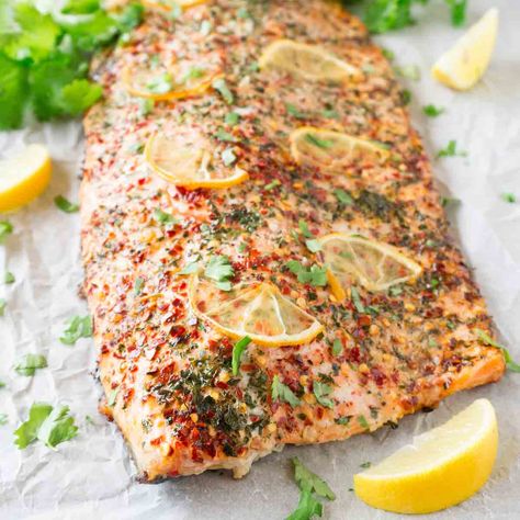 Keto salmon with cilantro Salmon With Cilantro, Low Carb Salmon Patties, Low Carb Salmon, Cilantro Recipes, Keto Holiday Recipes, Keto Salmon, Carrot Cupcake, Food Keto, Easy Salmon Recipes