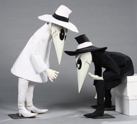 Knowing Me; Knowing You Beetlejuice Couple Costume, Spy Costume, Awesome Halloween Costumes, Sew Halloween Costume, Spy Vs Spy, Awesome Costumes, Halloween Duos, Duo Costumes, Mardi Gras Costumes