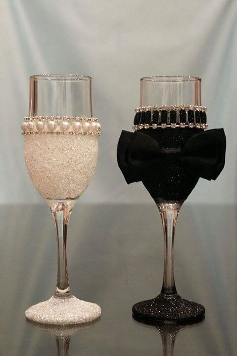 bride and groom wine glasses                                                                                                                                                                                 More Bride And Groom Wine Glasses, Champagne Glasses Decorated, Decorated Glasses, Diy Glasses, Wine Glass Decor, Glitter Wine Glasses, Bride And Groom Glasses, Wedding Wine Glasses, Diy Wine Glasses