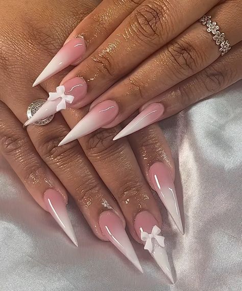 White Stiletto Nails, Stilleto Nails Designs, Oct 1st, Acrylic Toe Nails, Romantic Nails, Aesthetic Nails, Nice Nails, Simple Gel Nails, Pointed Nails