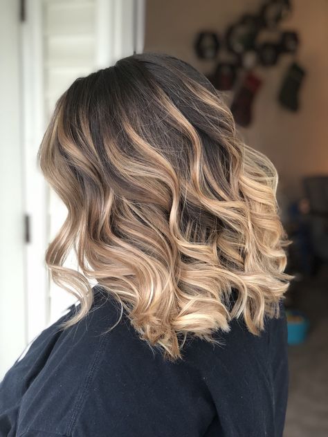 Balayage Hair For Round Face, Caramel Honey Bayalage Brunette, Brown Hair Light, Coffee Brown Hair, Brown Hair With Blonde, Hair With Blonde Highlights, Coffee Hair, Summer Highlights, Hair Light