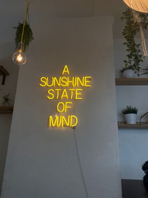 Quote sun happiness love yellow neon sign light plants interior inspo white green yellow gelb neon sunshine sonnenschein mindset Florence Quotes, Sala Retro, Makeup Studio Design, Yellow Neon Sign, Neon Inspiration, Sunshine Room, Makeup Studio Decor, Plants Interior, Yellow Office