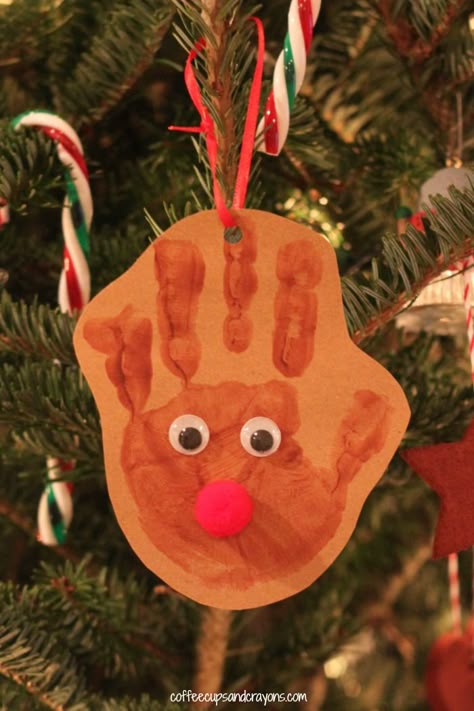 DIY Handprint Reindeer Ornanment Craft for Kids Handprint Reindeer, Baby Christmas Crafts, Reindeer Handprint, Handprint Ornaments, Christmas Crafts For Toddlers, Preschool Christmas Crafts, Christmas Crafts For Kids To Make, Handprint Crafts, Daycare Crafts