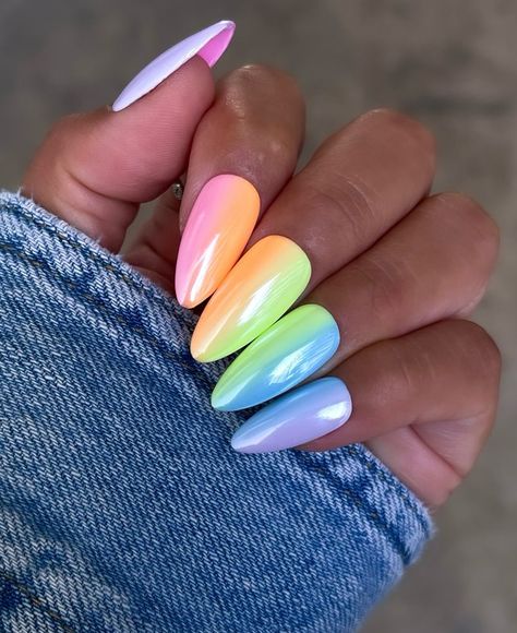 Purple Chrome Nails, Neon Nail Art, Rainbow Nails Design, Multicolored Nails, Neon Nail Designs, Yellow Nail Art, Nail Art Ombre, Pastel Nails, Rainbow Nails