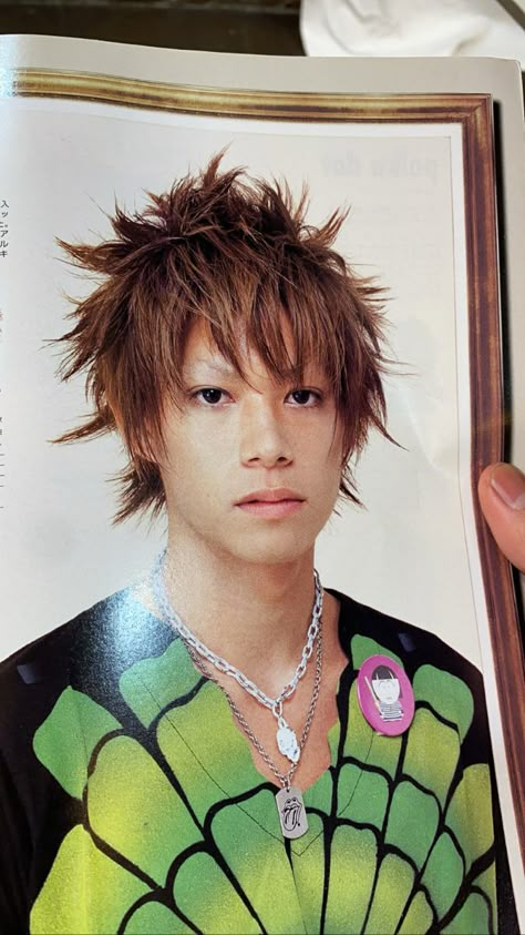 Y2k Hairstyles Men, Spiked Hair Men, Male Hairstyles Short, 90s Punk Hair, Hairstyles 00s, Punk Hair Men, Emo Boy Hair, Spikey Hair, Gyaru Hair