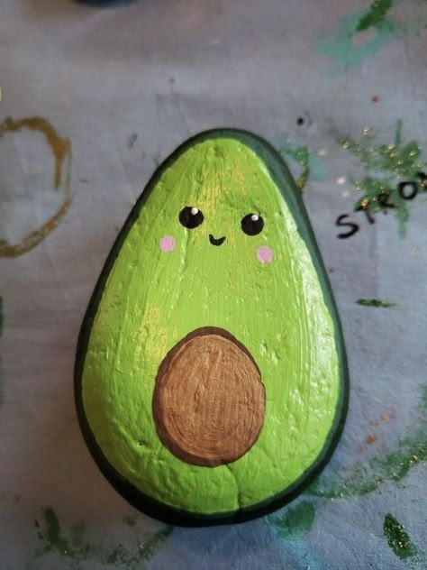 Avocado Painting, Drawing Rocks, Diy Rock Art, Art Pierre, Stone Art Painting, Painted Rocks Kids, Painted Rocks Craft, Happy Stones, Rock Painting Ideas Easy