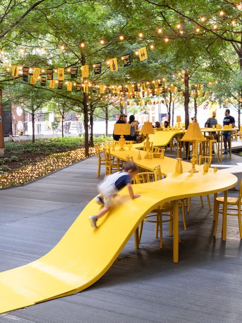 Gallery of TULIP – Your place at the table / ADHOC architectes - 5 Public Space Design Architecture, Library Magic, Penguin Island, Urban Intervention, Public Space Design, Conveyor Belt, Urban Furniture, Artistic Installation, Street Furniture